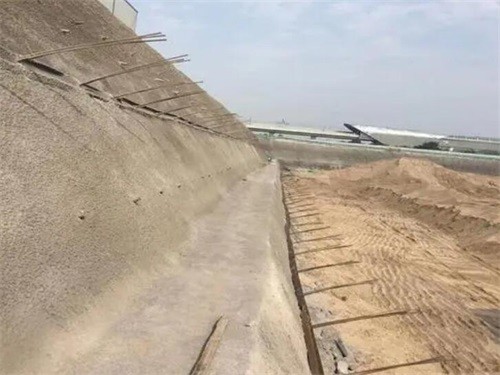卢氏河道边坡加固